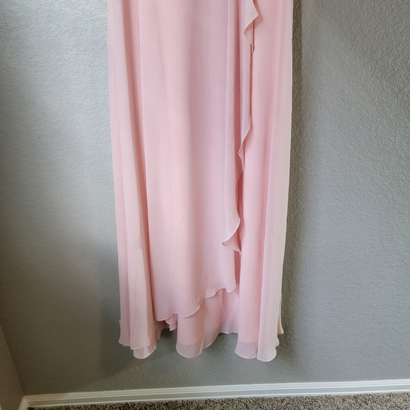 Awei Woman's Bridal Dress - Picture 6 of 10